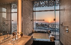 the-bvlgari-resort-dubai-the-bvlgari-suite-bathroom-and-sunset