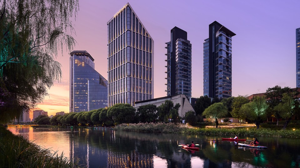 Luxury Resort & Hotel in Downtown Beijing's Overview & Design