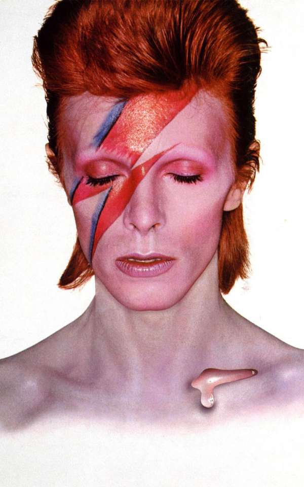 ære drivhus Tilgængelig The Glory of David Bowie | Bulgari Hotel London
