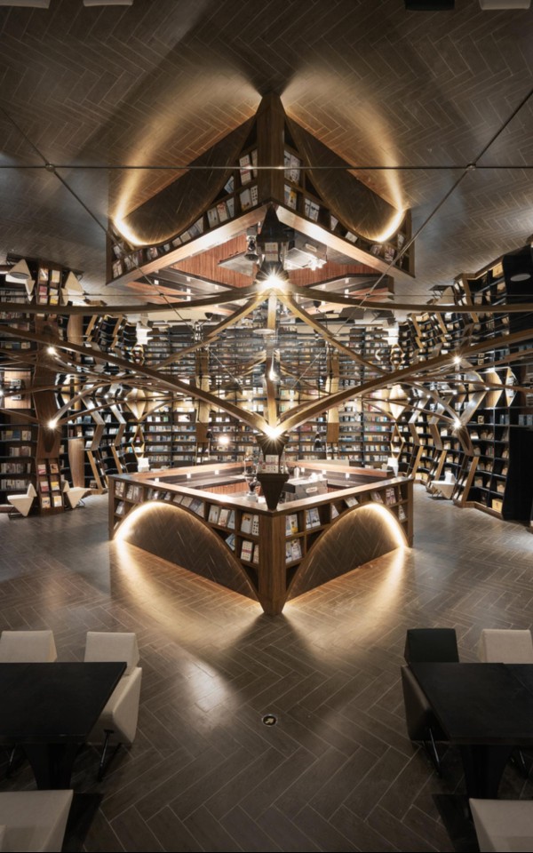 A Bookstore Born from the Interaction between Architecture and a Love ...