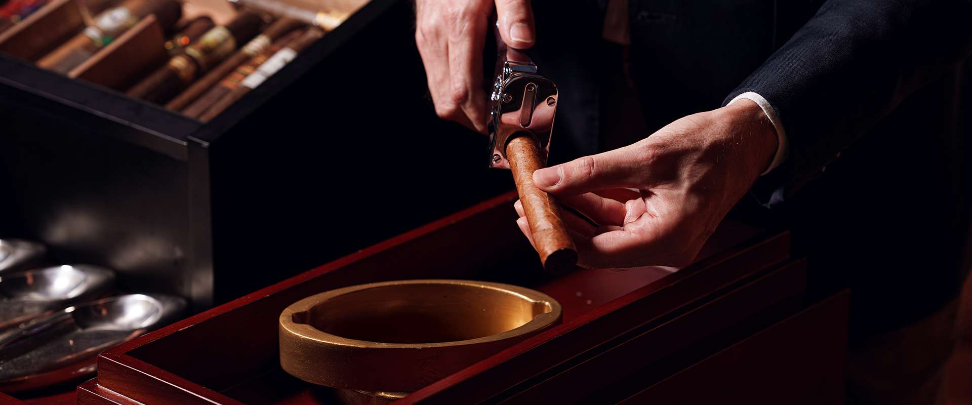 Bvlgari Resort Dubai - Cigar Experieces