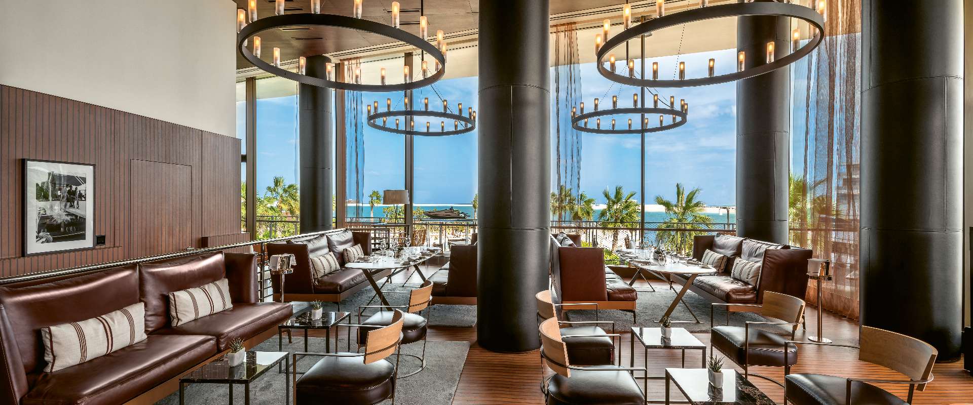 Luxury Bvlgari Yacht Club Restaurant in Dubai | Bvlgari Resort Dubai