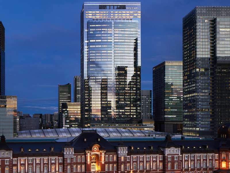 Bvlgari Hotel Tokyo - Facade Night