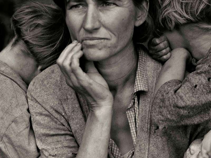Dorothea Lange, Migrant Mother. Poor Pea Pickers in California. Mother of Seven. Age: Thirty-Two, Nipomo, California, 1936, The New York Public Library | Library of Congress Prints and Photographs Division Washington
