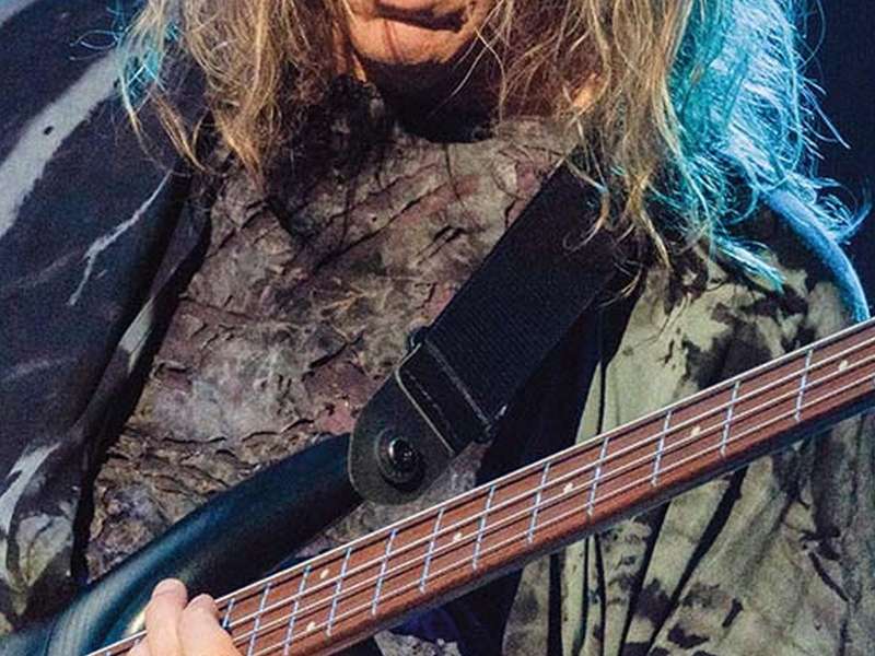 Billy Sherwood degli YES in concerto | Courtesy &copy; 2022 YesWorld.com | Foto: Gottlieb Bros