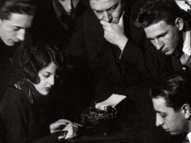 Man Ray, Groupe Surr&eacute;aliste (S&eacute;ance d&rsquo;&eacute;criture automatique), 1924-1980, Photograph, New print Printed by Pierre Gassmann, 17 &times; 22 cm, Private Collection | Courtesy Gi&oacute; Marconi, Milan SIAE 2025