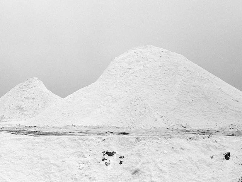 Jo Ractliffe, Velddrif, 2023, Dalla serie Landscaping, Stampa baritata digitale | &copy; Jo Ractliffe