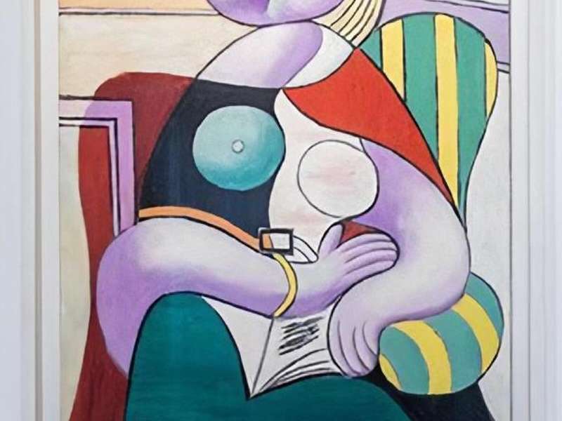 Pablo Picasso, Reading, 1932, Installation at the Mus&eacute;e national Picasso-Paris, 2023 | &copy; Vinciane Lebrun/Voyez-Vous | Courtesy of the Mus&eacute;e National Picasso-Paris | &copy; 2025-Succession Pablo Picasso-BCF (JAPAN)
