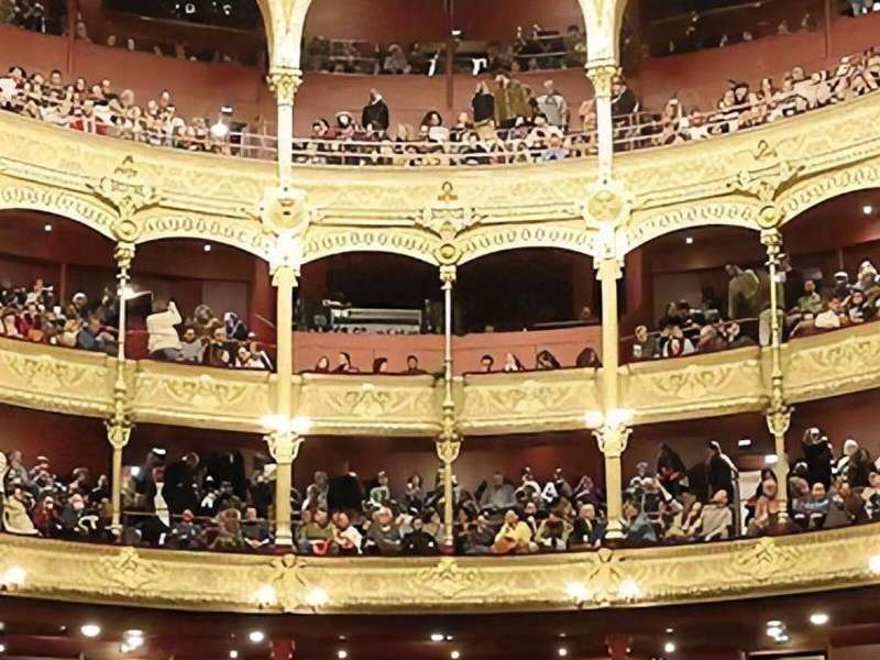 Courtesy &copy; 2026 Th&eacute;&acirc;tre du Ch&acirc;telet