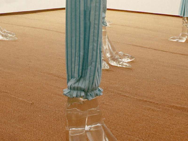 Luciano Fabro, Vetro di Murano e shantung di seta pura (Piedi), 1968-1971, 36th Venice Biennale, 1972 | Courtesy &copy; Archivio Luciano e Carla Fabro | Photo: Luciano Fabro