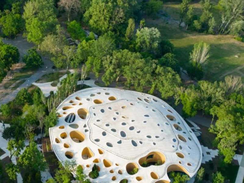 Sou Fujimoto, House of Music, Budapest, 2021 | Photo: Iwan Baan | Courtesy &copy; Mori Art Museum, Tokyo