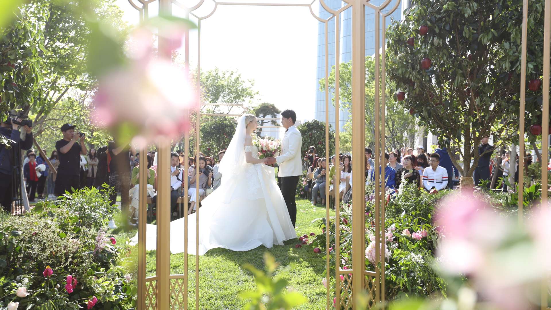 Romantic Wedding Fair At Bvlgari Garden Bvlgari Hotel Beijing
