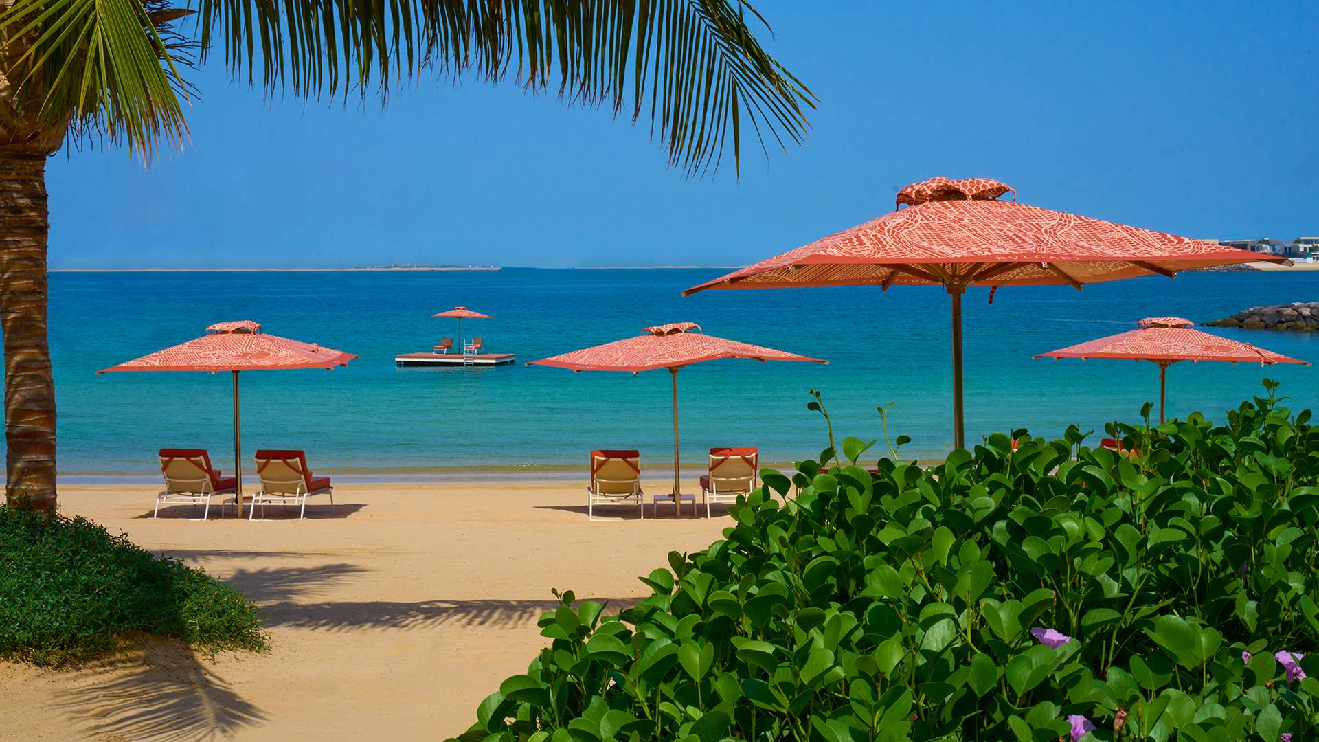 Serpenti Beach Club