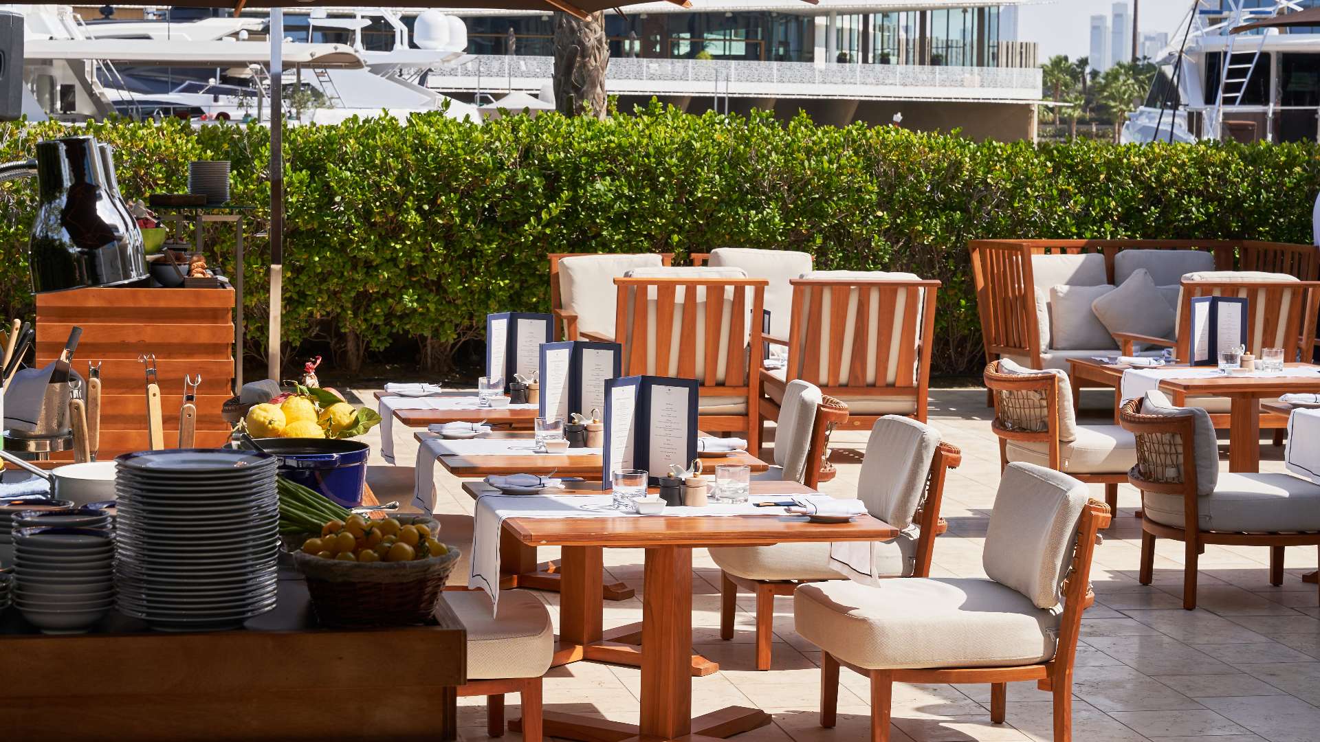 Bulgari Resort Dubai Whats On Sabato in Piscina Experience