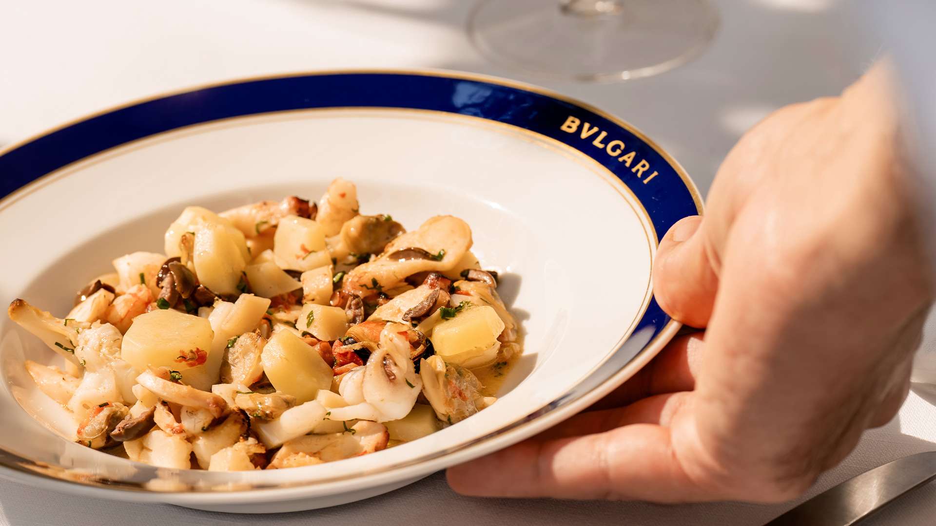 Bvlgari Resort Dubai - Yacht Club Brunch