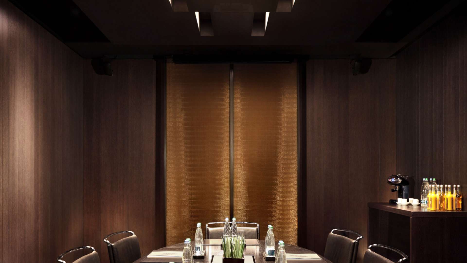 Bulgari Hotels Milano Boardroom