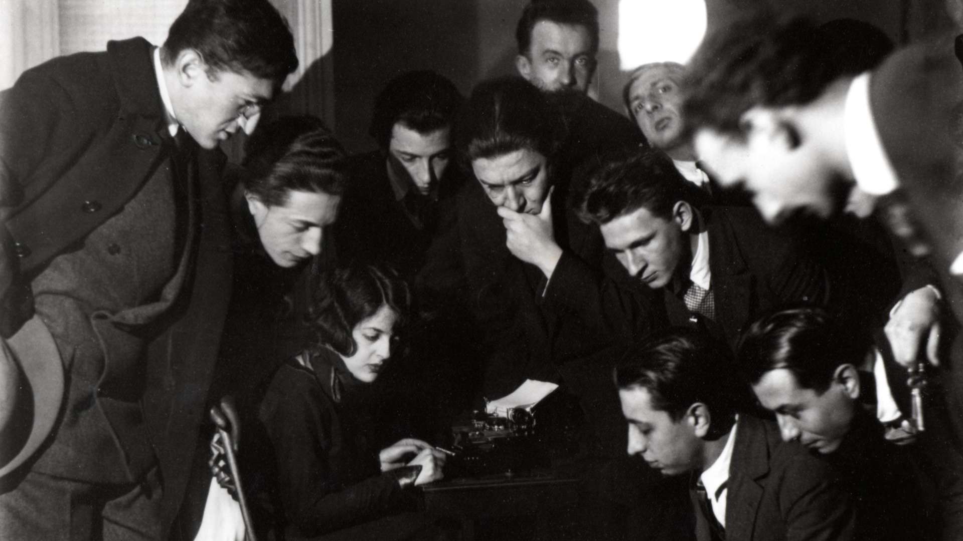 Man Ray, Groupe Surr&eacute;aliste (S&eacute;ance d&rsquo;&eacute;criture automatique), 1924-1980, Photograph, New print Printed by Pierre Gassmann, 17 &times; 22 cm, Private Collection | Courtesy Gi&oacute; Marconi, Milan SIAE 2025