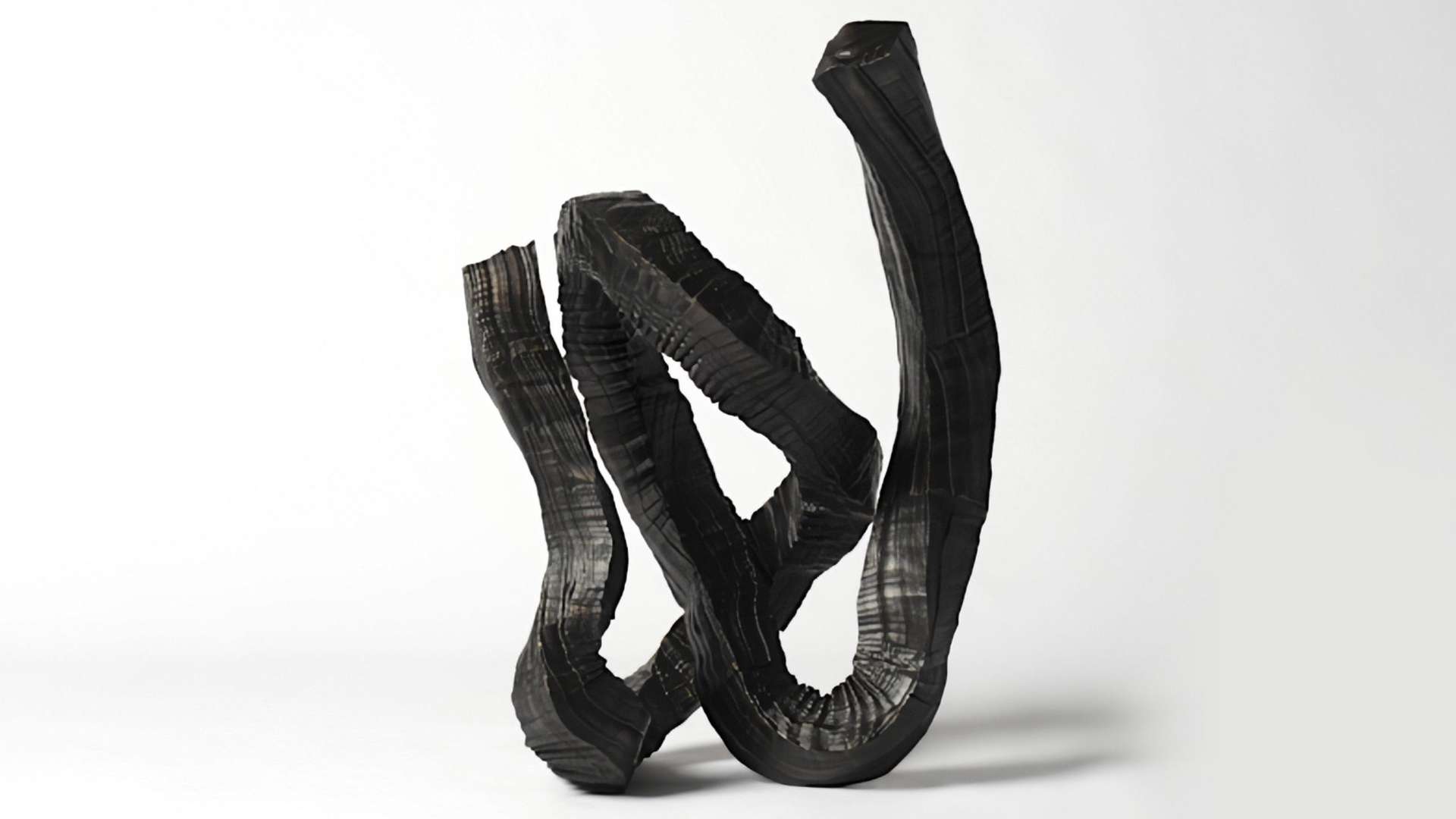 Lee Bae, Brushstroke S6, 2025 - courtesy &copy; the artist | Perrotin Gallery, Tokyo