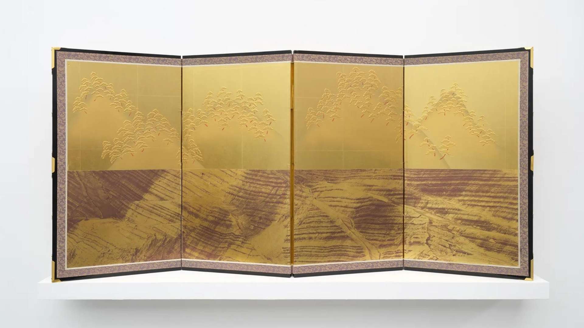 Hu Weiyi, Double Screen No. 7, 2026, Mixed media on Japanese gold paper, mounted on an antique folding screen, Circa 1920s, 60 &times; 128 cm | Courtesy HdM Gallery, Beijing