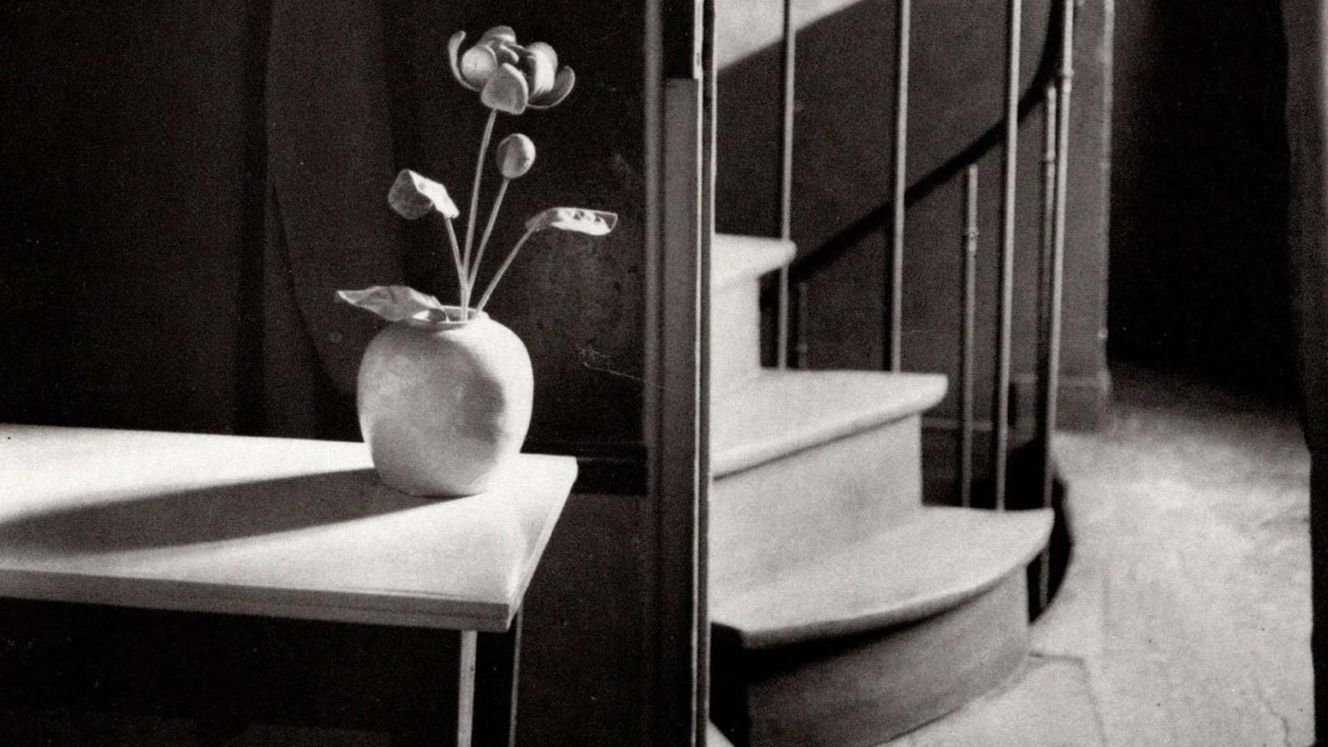 Andr&eacute; Kert&eacute;sz, Chez Mondrian, Paris 1926