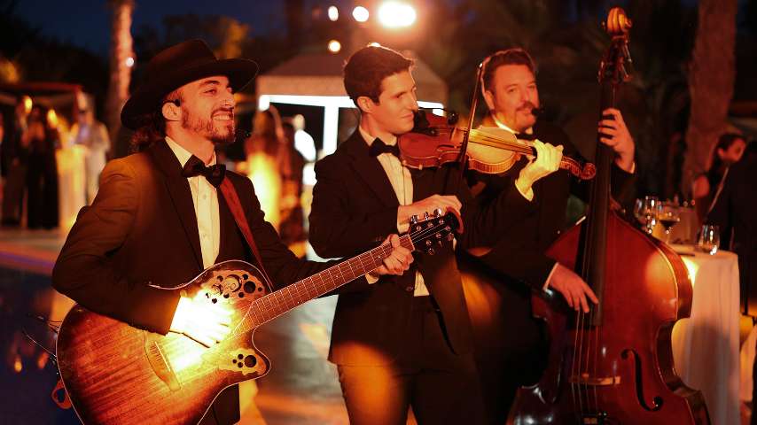 YC Restaurant - Band 1