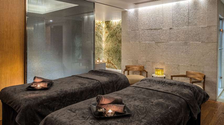 Luxury Spa hotel in London with 