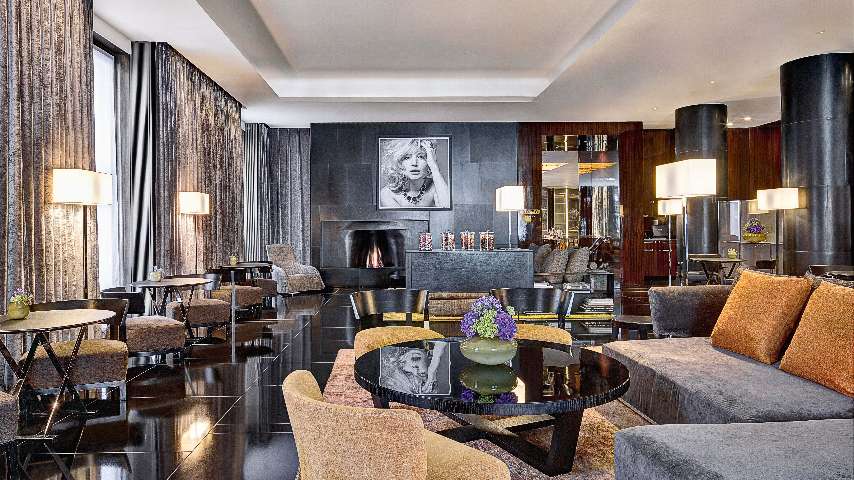 Luxury lounge | Bvlgari Hotel London