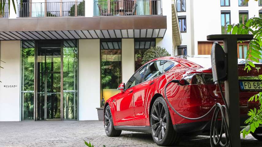 Bulgari Hotels Milano Tesla Destination Charghing